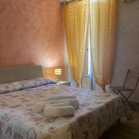 Castello'S Room Сиракузы Экстерьер фото